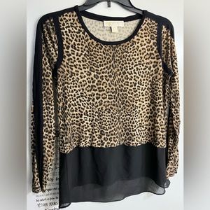 Gently used- Women’s XS leopard printed shirt by Michael Kors